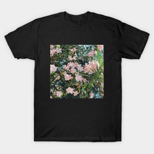 Pretty Pink Flowers Photography design with blue sky nature lovers T-Shirt